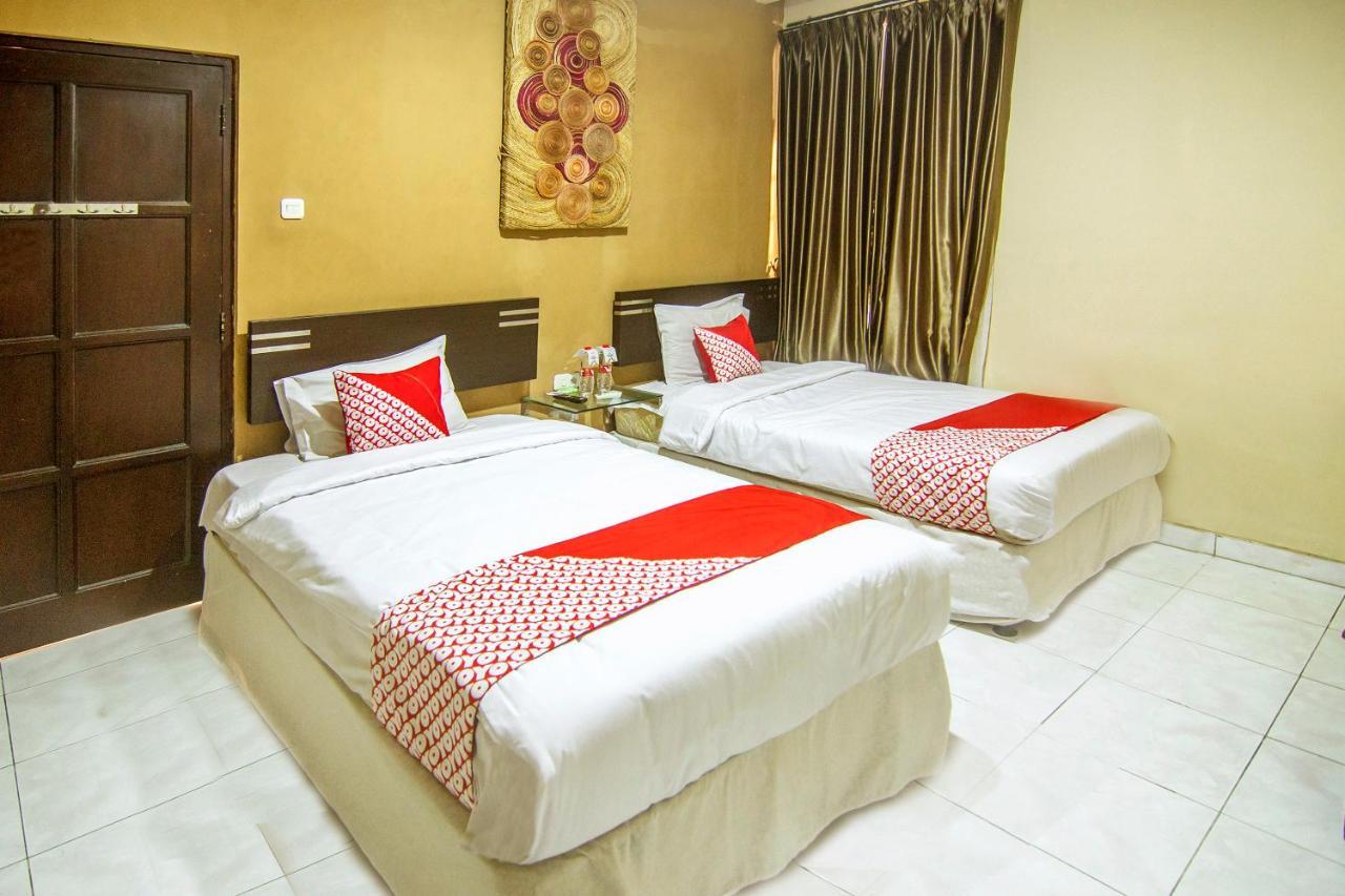Oyo 201 Emdi House Timoho Hotel Джокякарта Екстериор снимка
